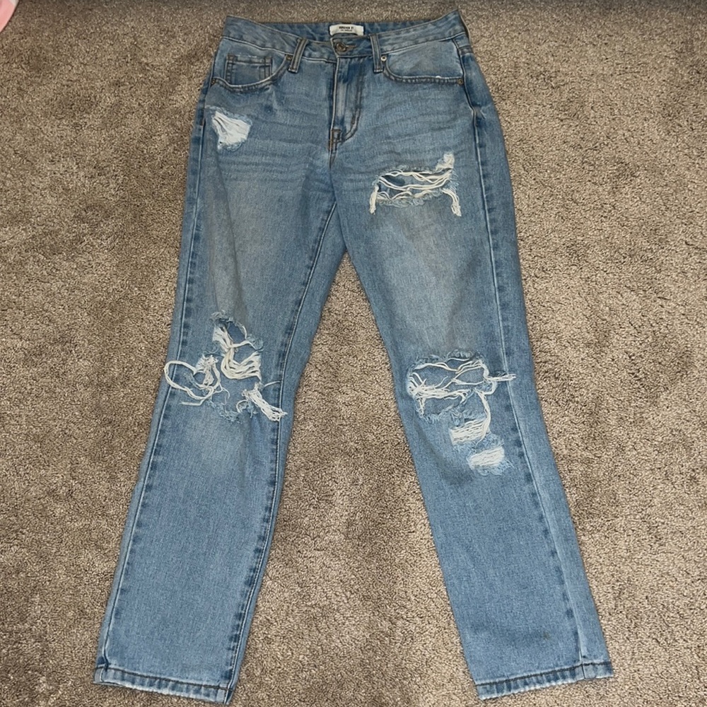 forever 21 ripped jeans size 24